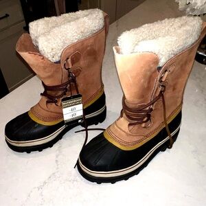 NEW W/TAGS NL1005-281 size 10 Caribou Waterproof Pac Boots for Ladies - size-10